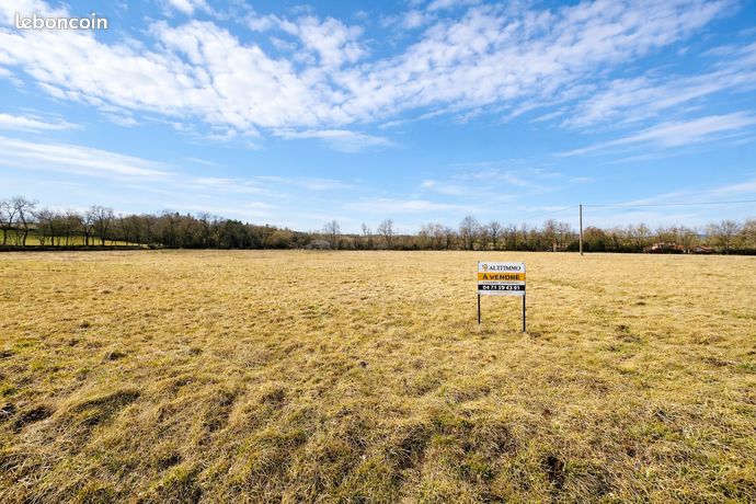 Terrain 1200 m² Sanssac-l'Église