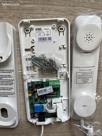 Interphone URMET 1183/4 – Poste Audio à Combiné, 2 Voix, Micro Standard, état Excellent (occasion)
