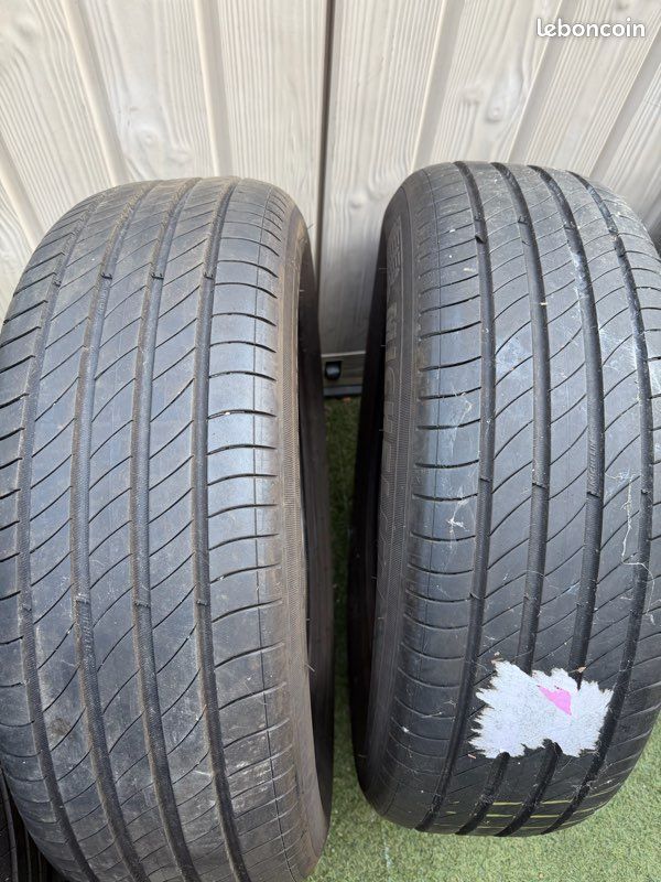 Pneu Michelin primacy 4 215/65/R17 103V (image 1)