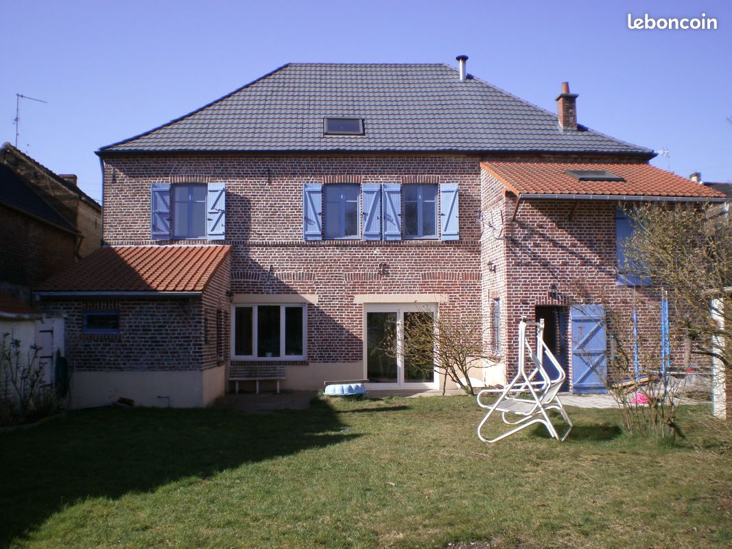 Maison 9 pièces 280 m² · à Flines-lès-Mortagne · 280 m² · 260 000 €