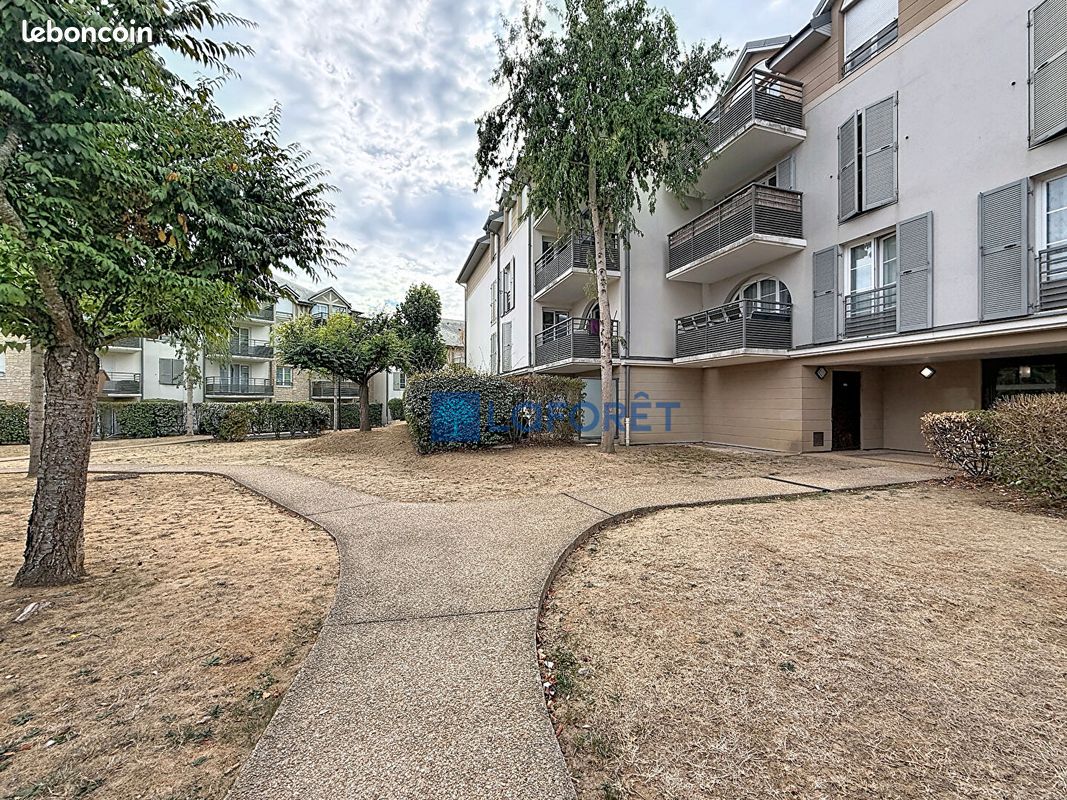 Appartement 2 pièces 41 m² · à Saint-Pierre-du-Perray · 41 m² · 164 000 €