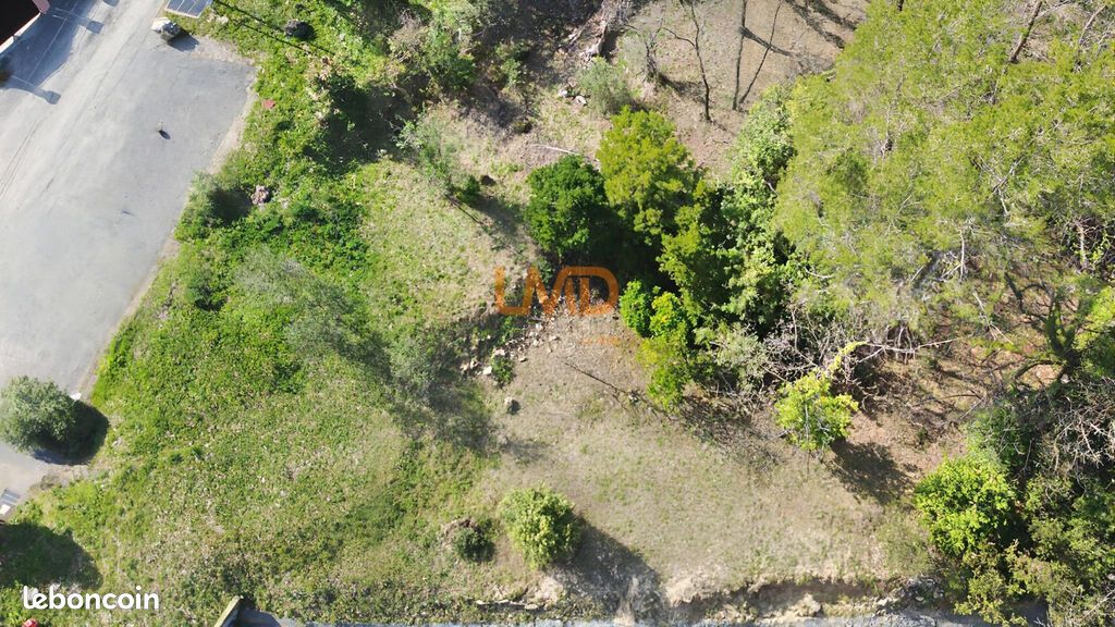 Terrain 401 m² Figanieres · à Figanières · 99 000 €