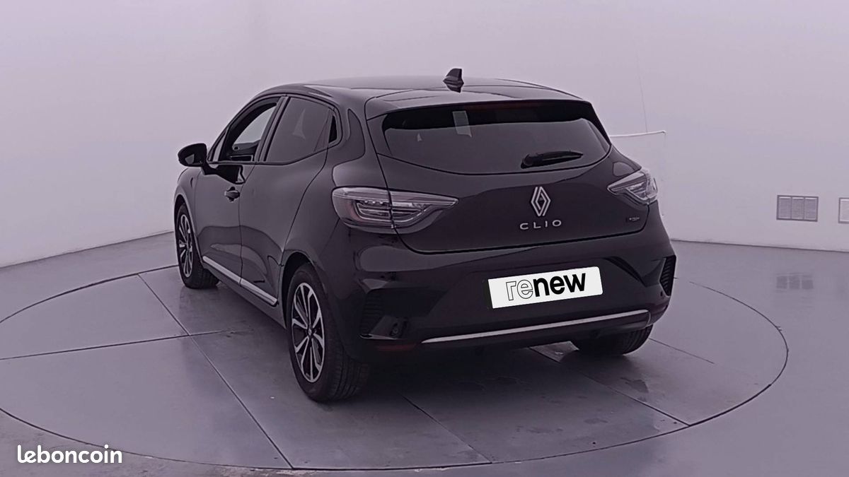 Renault clio e tech full hybrid 145 ch gsr2 techno (image 7)
