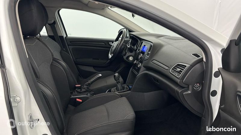 Renault Mégane 1.5 Blue dCi 95ch Life (image 15)
