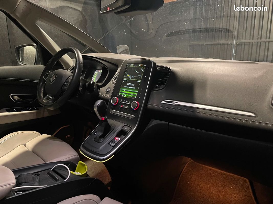RENAULT SCENIC IV dCi 160 Energy EDC Intens (image 13)