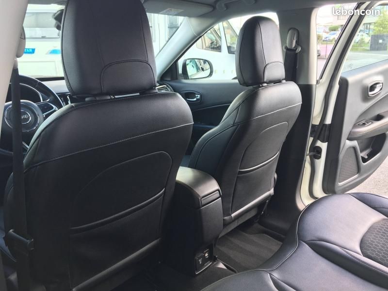 Jeep Compass 1.6 MultiJet II 120ch Limited 4x2 (image 20)