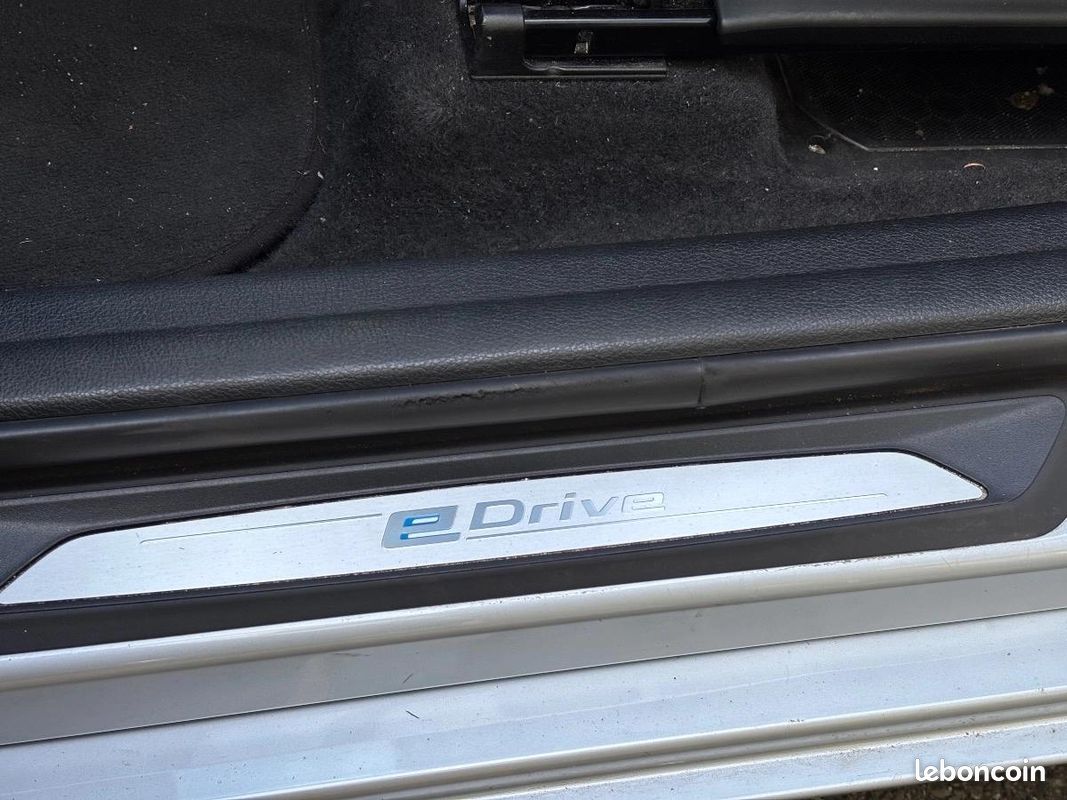 Bmw Serie 2 ACTIVE-TOURER 225xe HYBRID XDRIVE DKG - TOIT OUVRANT PANORAMIQUE - SUIVI BMW (image 10)