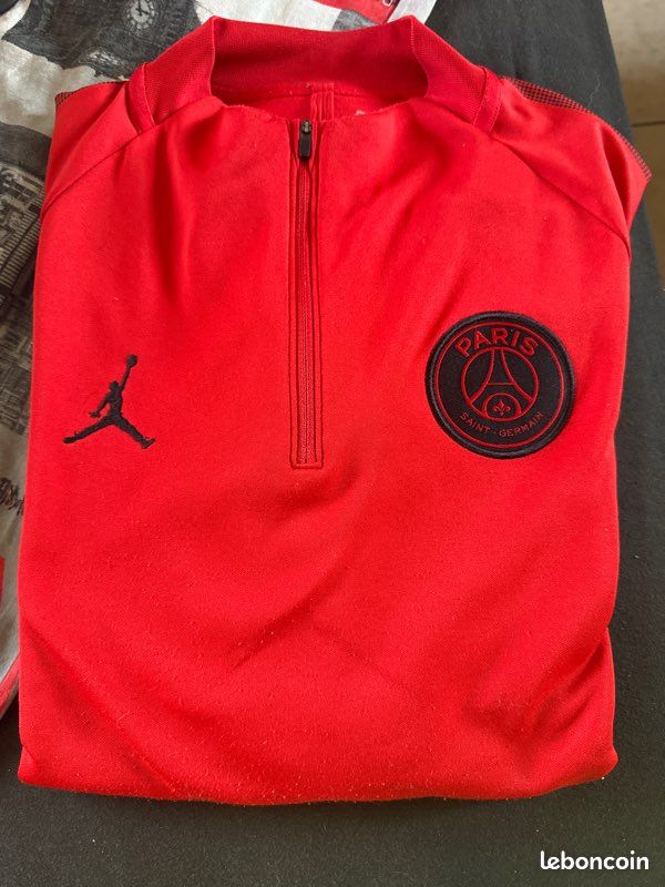 Veste PSG x Jordan rouge manches longues 1/4 zip Vêtements