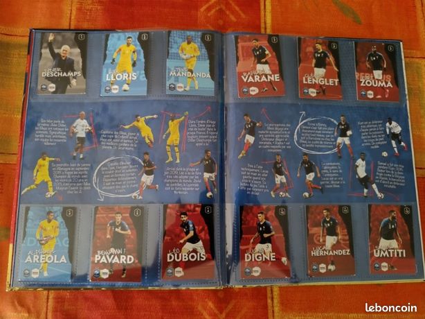 Paul Pogba 19 OR Sticker Panini Foot Au plus près des Bleus Intermarché 2020