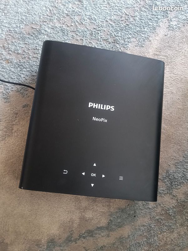 Je vends un vidéoprojecteur Philips NeoPix. L’appareil s’allume et fonctionne correctement.
Vendu sa (image 1)