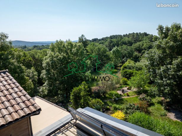 Propriété 8 pièces 227 m²