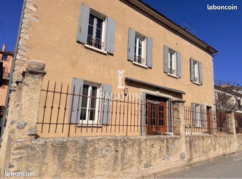 Maison 8 pièces 193 m² · à La Motte-du-Caire · 193 m² · 277 000 €