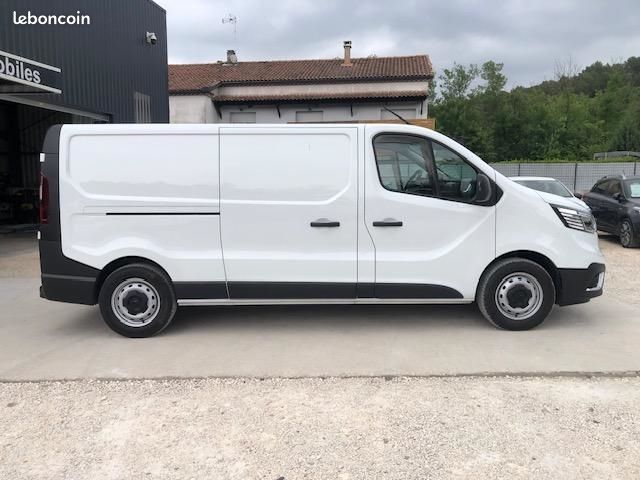 Renault TRAFIC III FG L2H1 3T 2.0 BLUE DCI 150CH GRAND CONFORT ETAT PARFAIT (image 6)