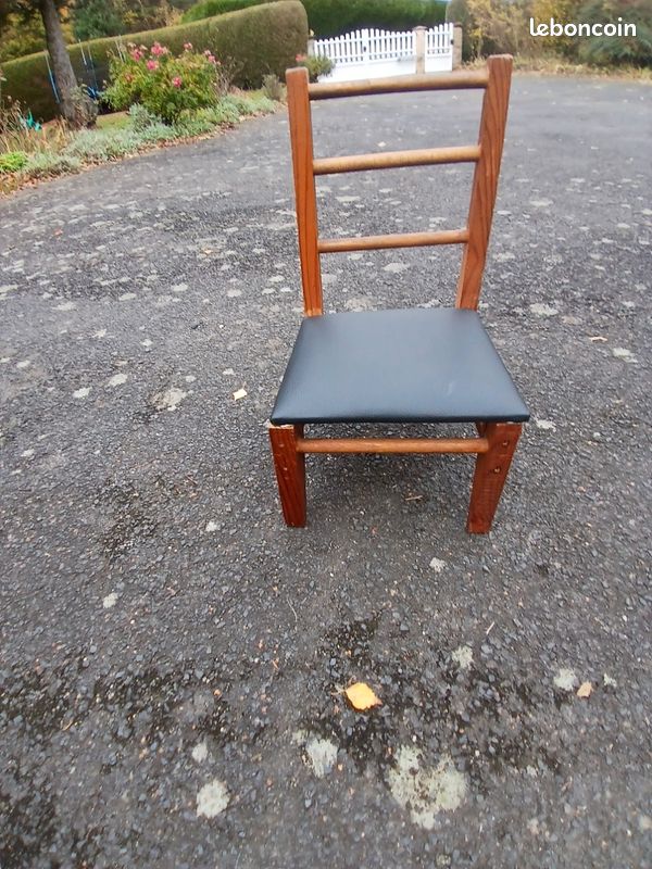 Petite chaise artisanale Vintage (image 1)