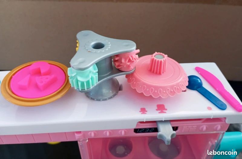 Set de jeux patisserie pour barbie (image 4)