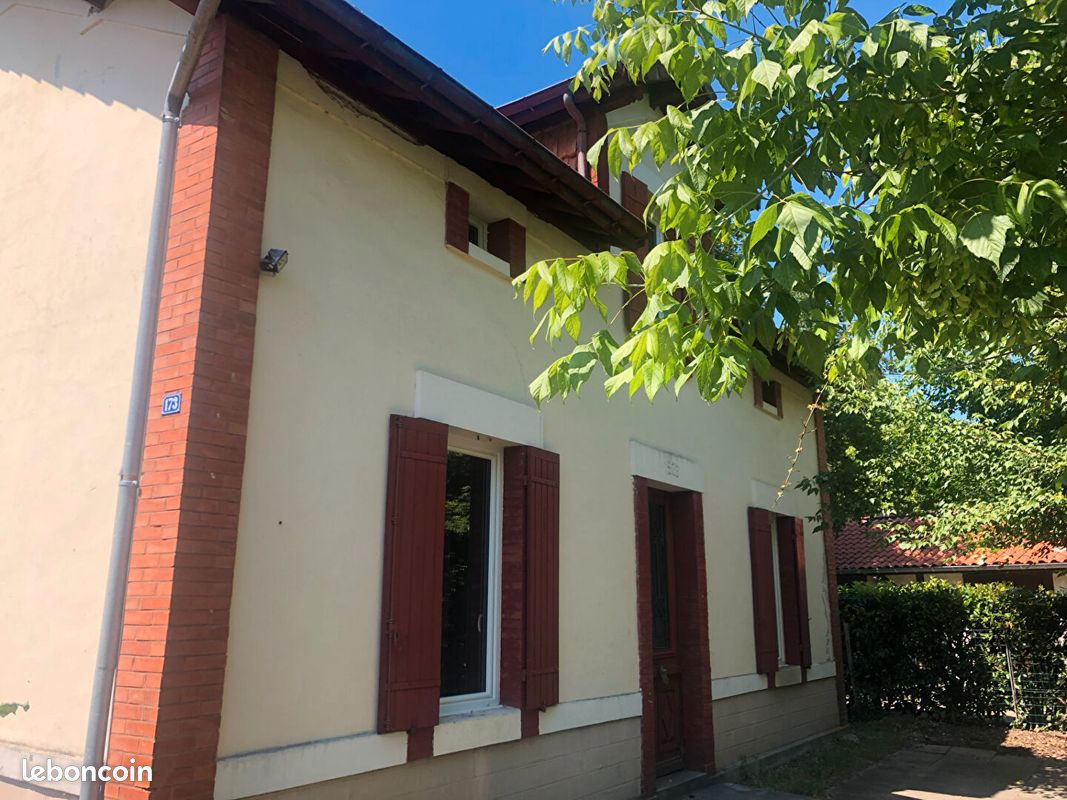 Maison 6 pièces 116 m² · à Sabres · 116 m² · 150 000 €