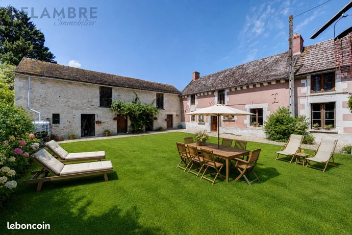 Maison 8 pièces 296 m²