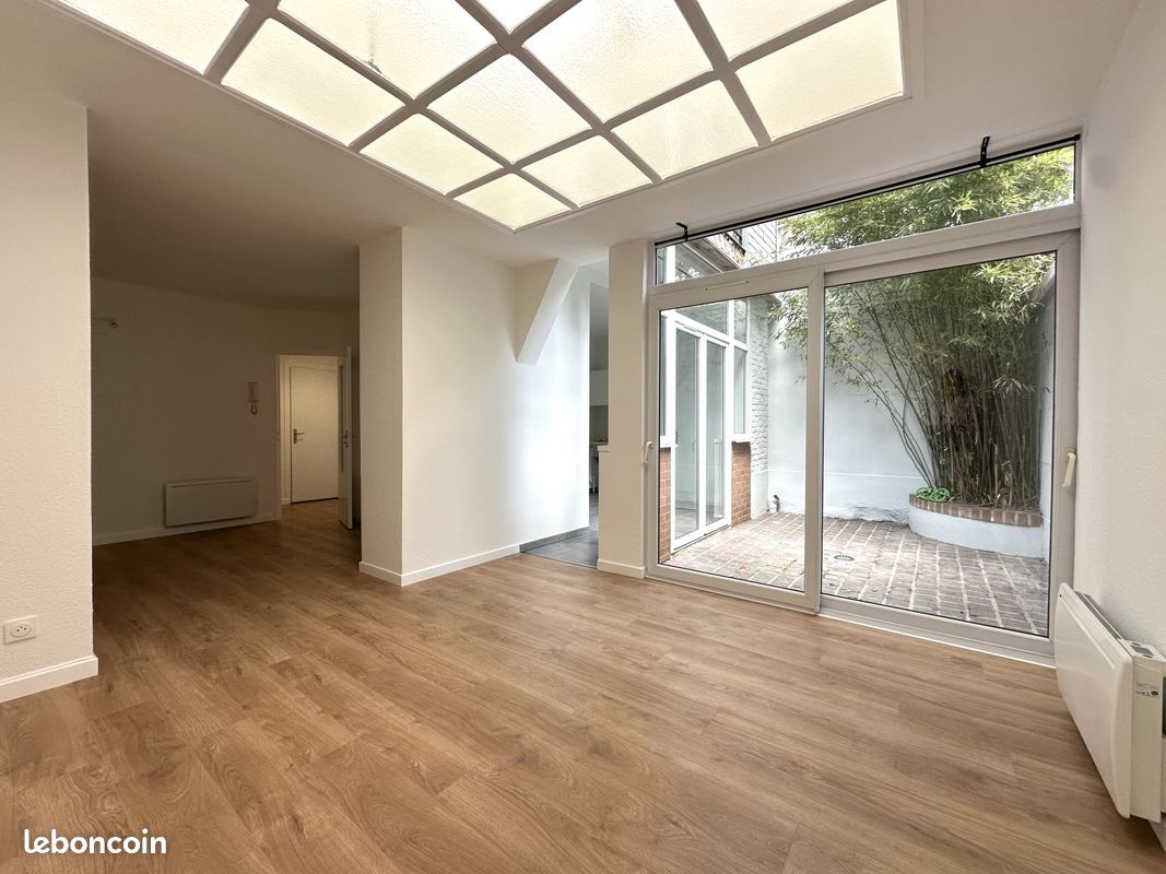 Appartement 2 pièces 52 m² · à Lille · 52 m² · 900 €