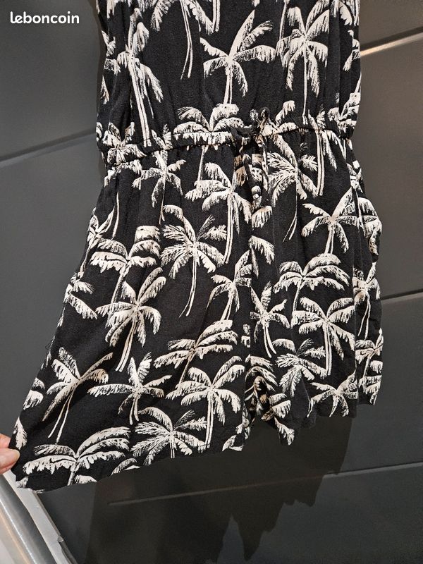 Combien short fille 11-12 ans très bon état (image 2)