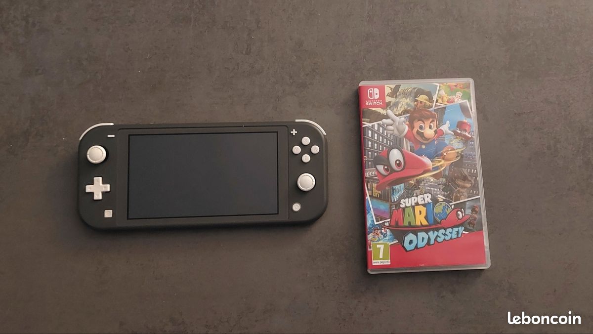 Nintendo switch lite + jeu Super Mario Odyssey (image 1)