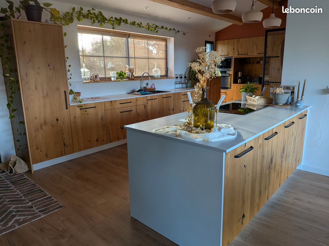 Maison 5 pièces 150 m² · à Saint-Pierre-d'Amilly · 150 m² · 470 000 €