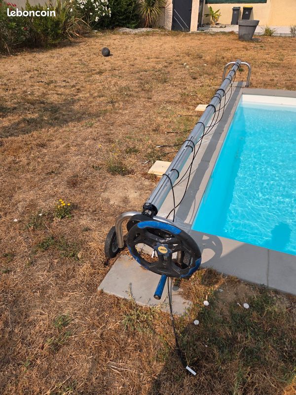 Enrouleur bache couverture piscine (image 2)