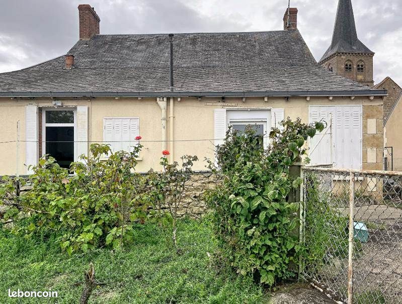 Maison 6 pièces 112 m² · à Chassignolles · 112 m² · 69 000 €