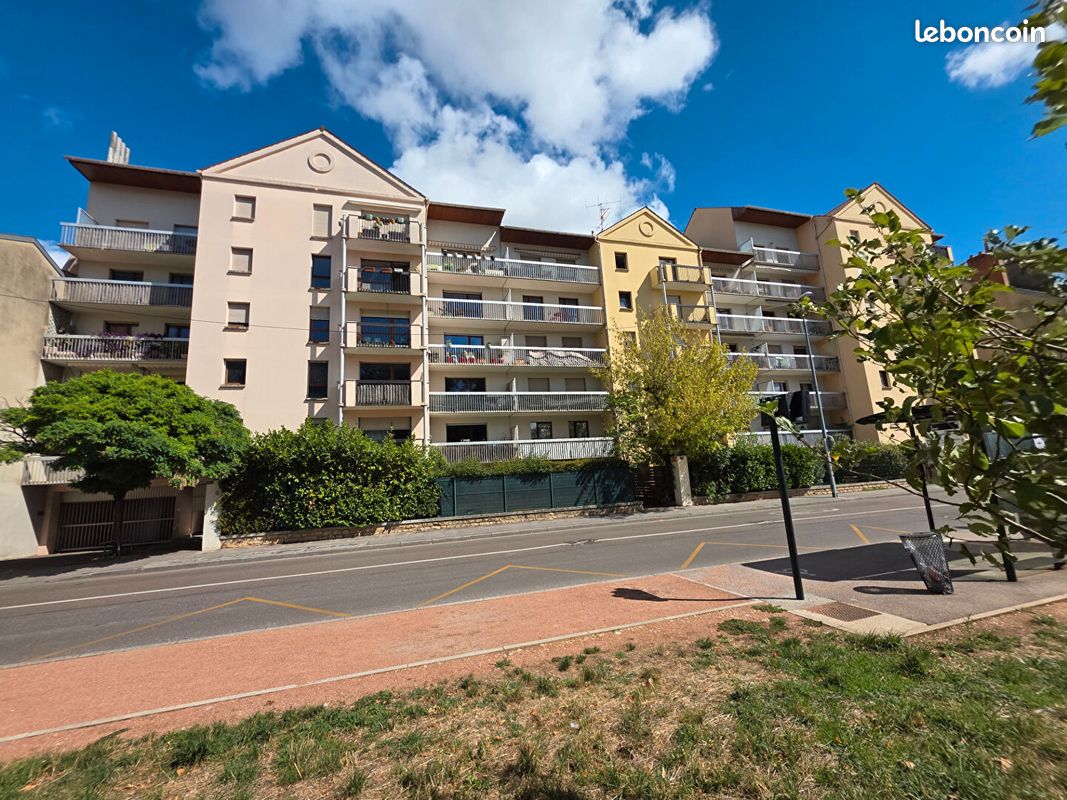 Appartement 5 pièces 76 m² · à Dijon · 76 m² · 220 000 €