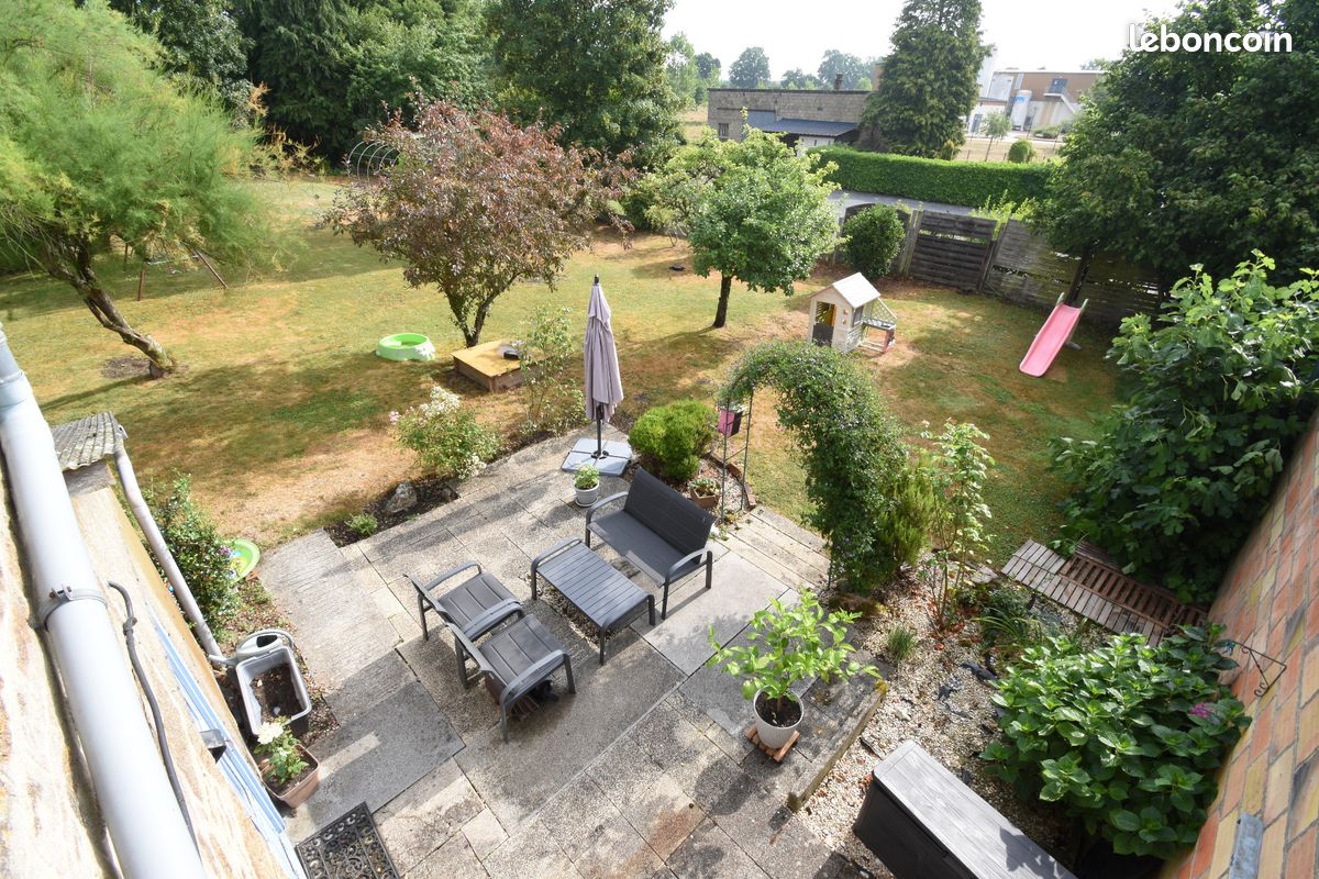 Maison 6 pièces 130 m² · à Domfront en Poiraie · 130 m² · 129 990 €