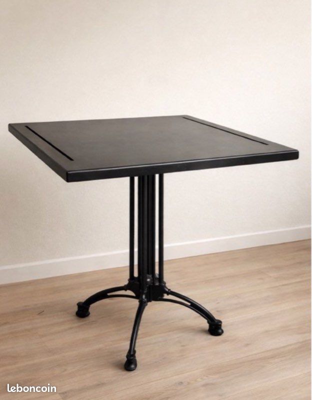 Table carrée ou rectangle noire - Pied central - Style bistrot / café (image 1)