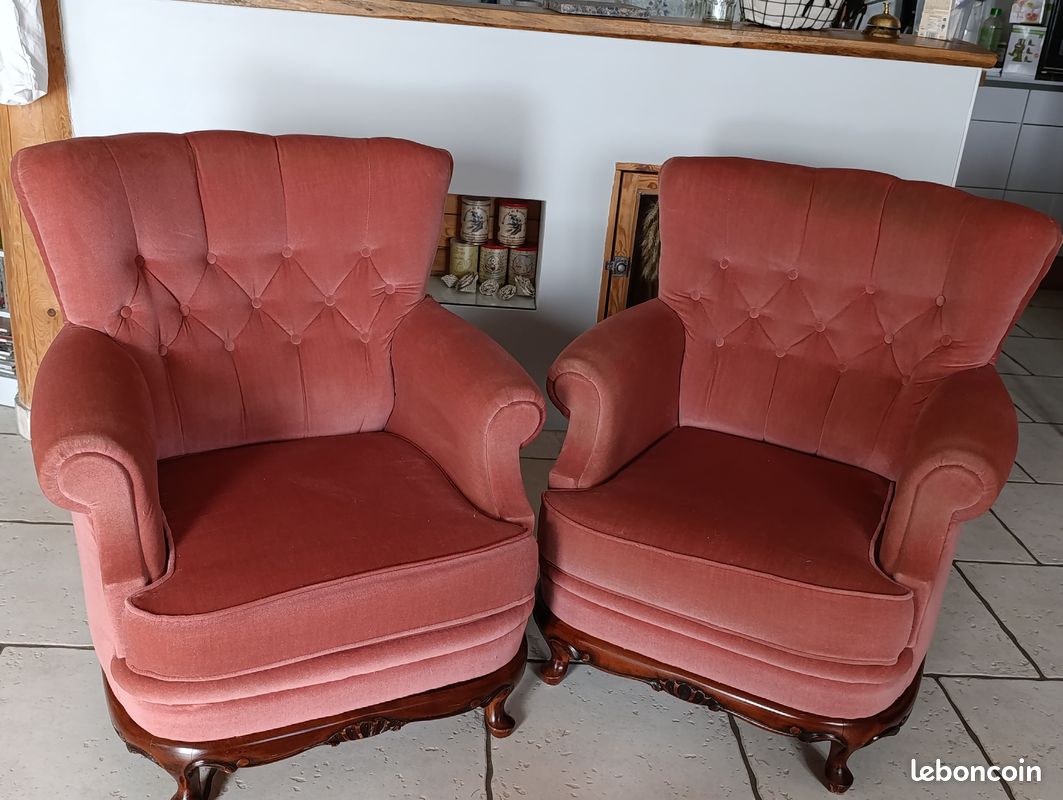 Salon vintage velours, dossiers hauts incurvés, canapé 3 places + 3 fauteuils, très confortables - Haute-Loire (image 7)
