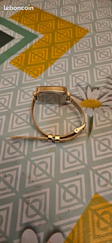 Montre femme (image 3)