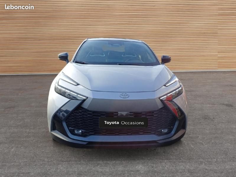Toyota C-HR 1.8 Hybride 140ch Design MY25 (image 8)
