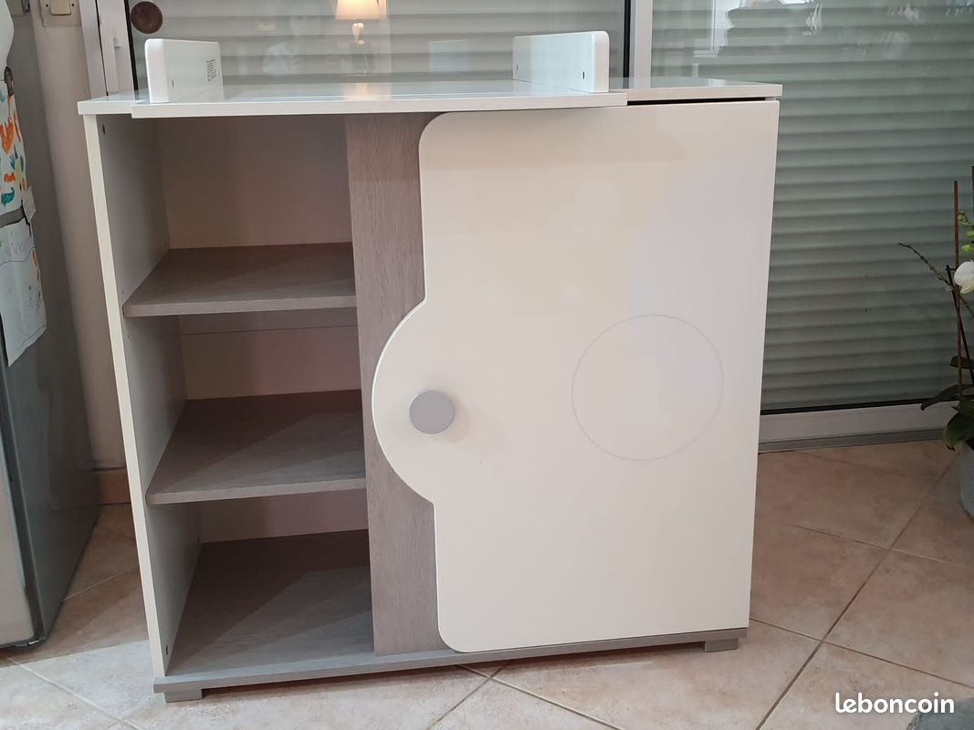 Meuble + table à langer (image 1)
