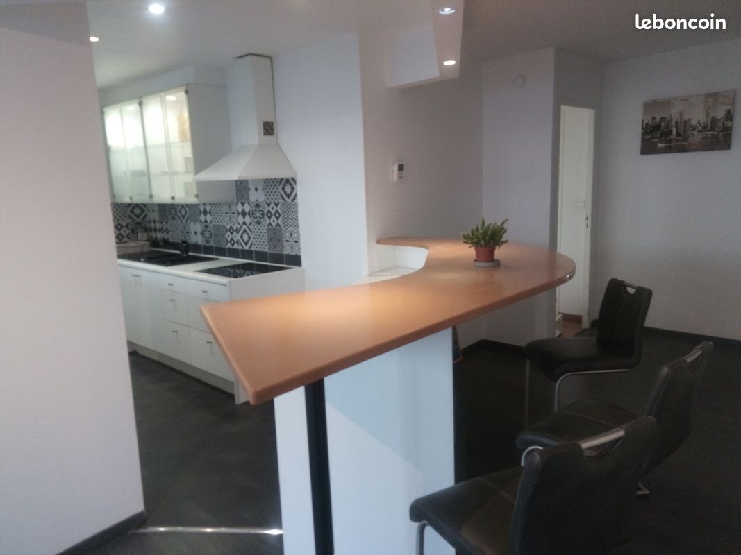 Appartement 3 pièces 82 m² · à Lille · 82 m² · 550 €