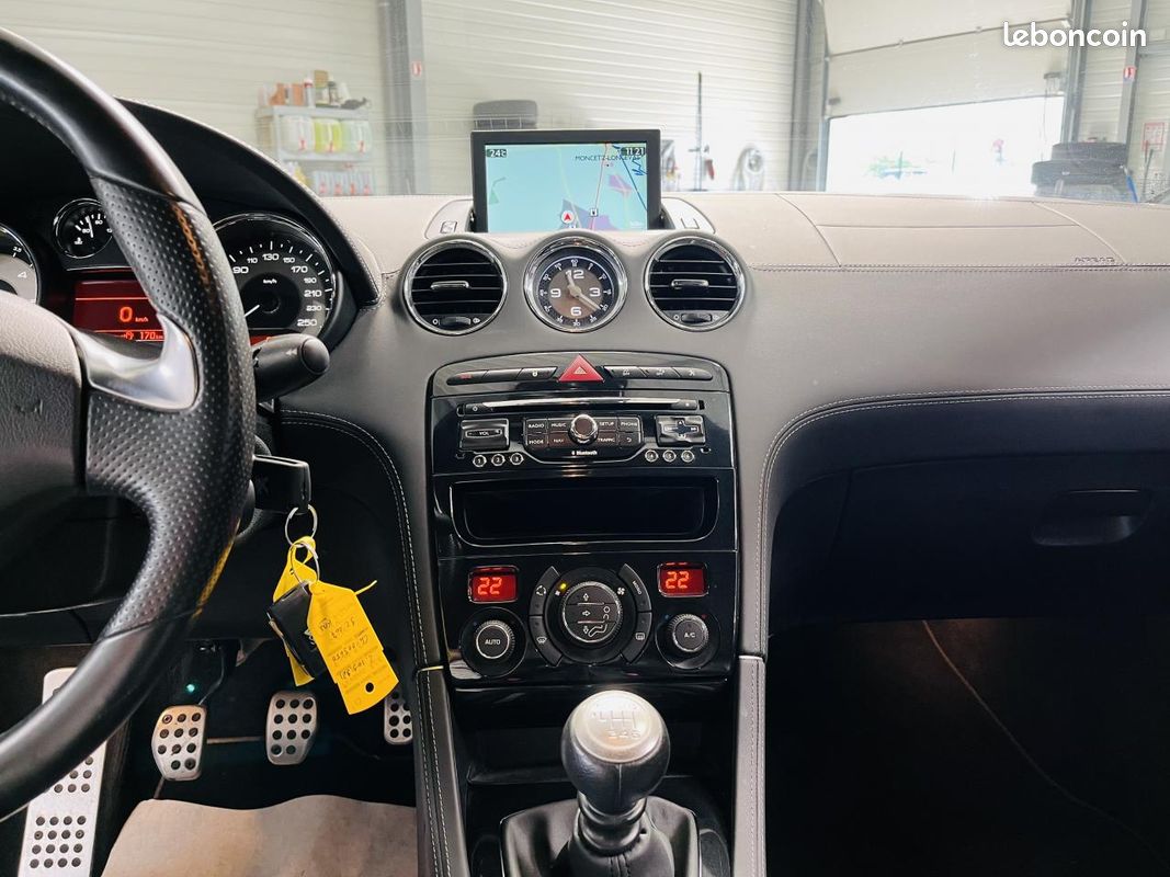 PEUGEOT RCZ 2.0 HDi FAP 163ch (image 6)