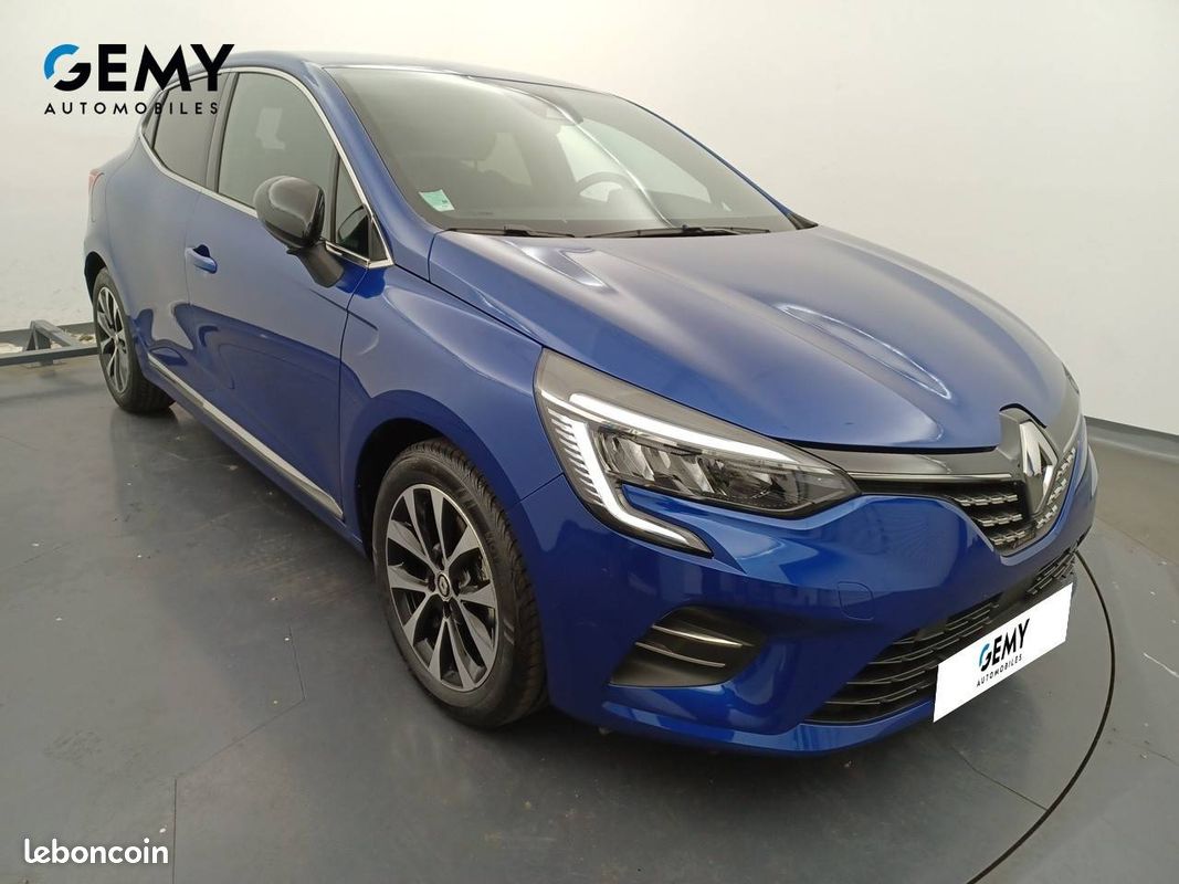 RENAULT Clio E-Tech full hybrid 145 Techno (image 15)