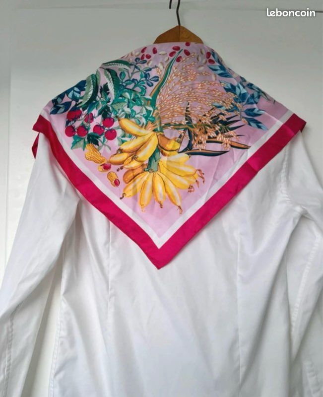 Foulard Carré Idra By Trussardi Rose à Plumes – Vintage, Cadeau Femme