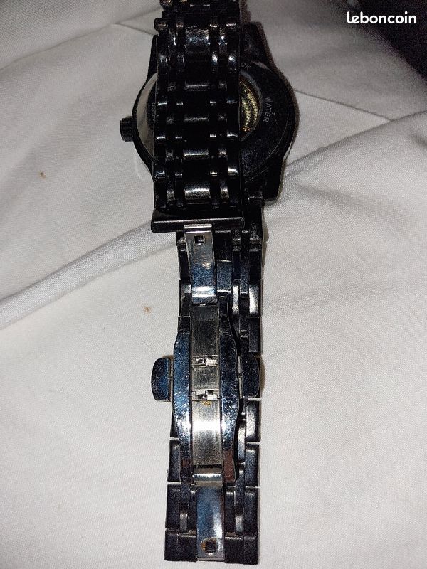 Vend très belle montre automatique étanche (image 2)