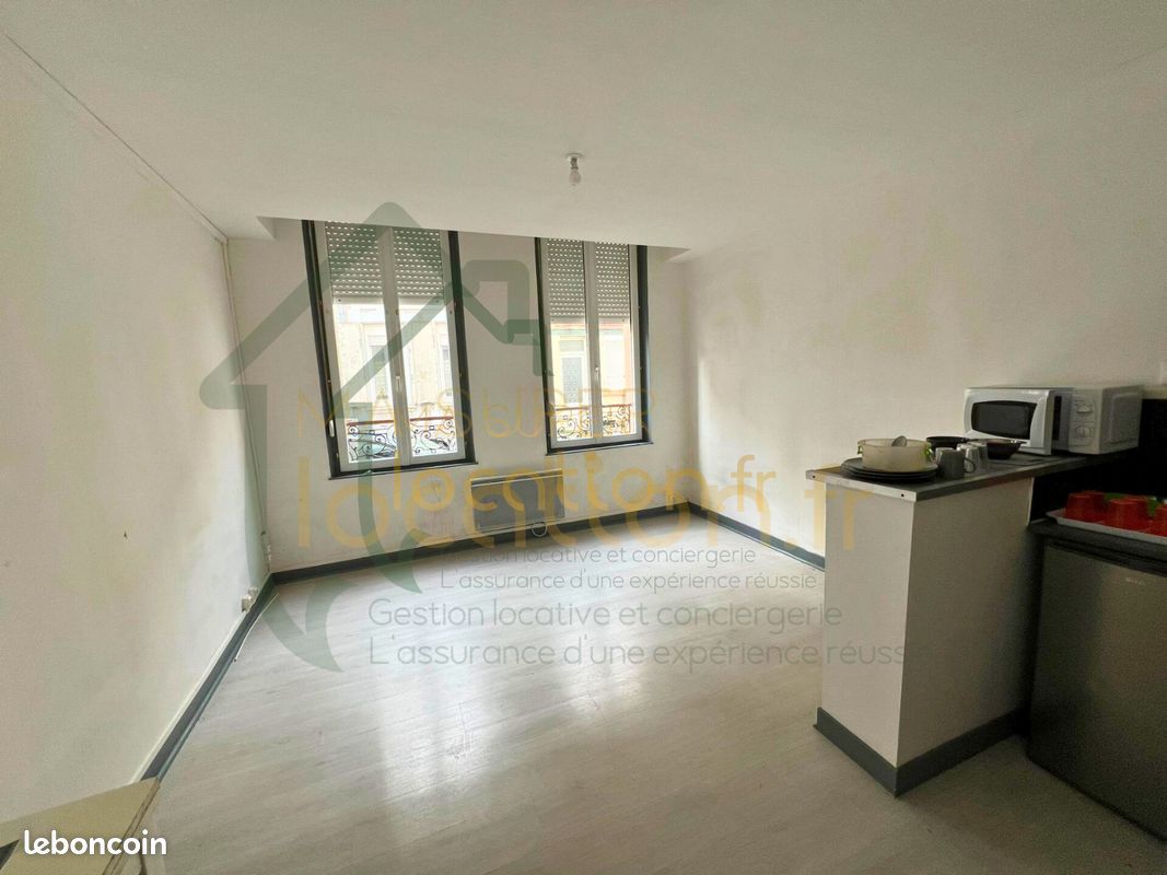 Appartement 22 m² · à Saint-Quentin · 22 m² · 350 €