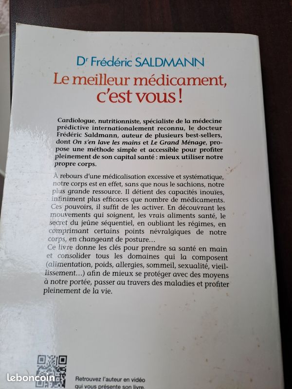 Docteur salamandre démontre avec ce livre la possibilité qu à le corps de se guérir sans médication excessive (image 2)