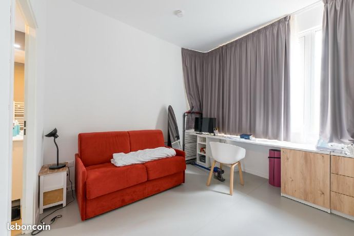 Studio 1 pièce 18 m² — 2