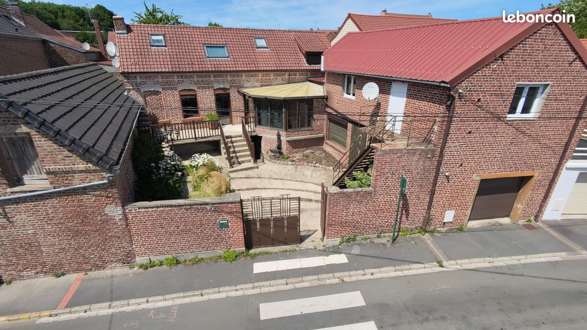 Maison 5 pièces 122 m² · à Fampoux · 122 m² · 200 000 €