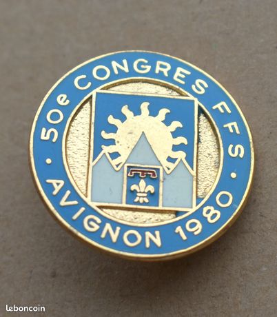 Vieux Pin's SKI CLUB FFS - Souvenir Du 50e Congrès National D'Avignon 1980