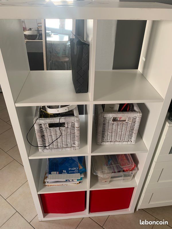 Meuble IKEA avec 8 cases (image 3)
