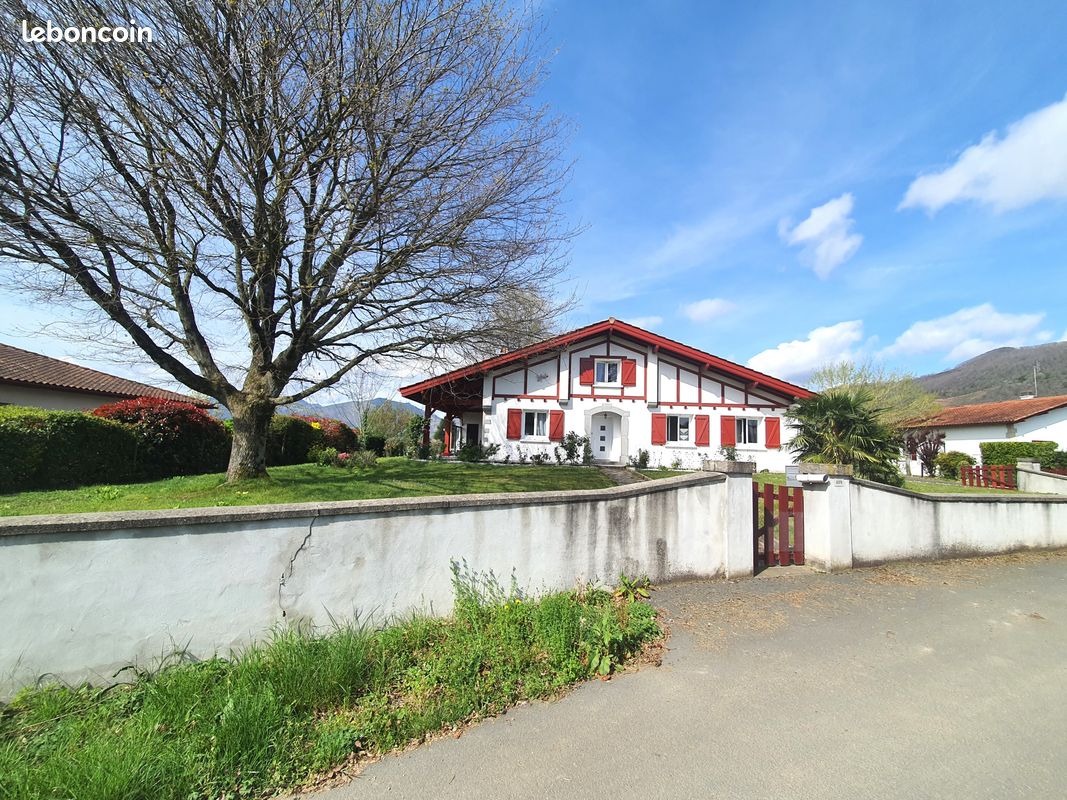 Maison 5 pièces 158 m² - Saint-Jean-le-Vieux 64220 (image 3)