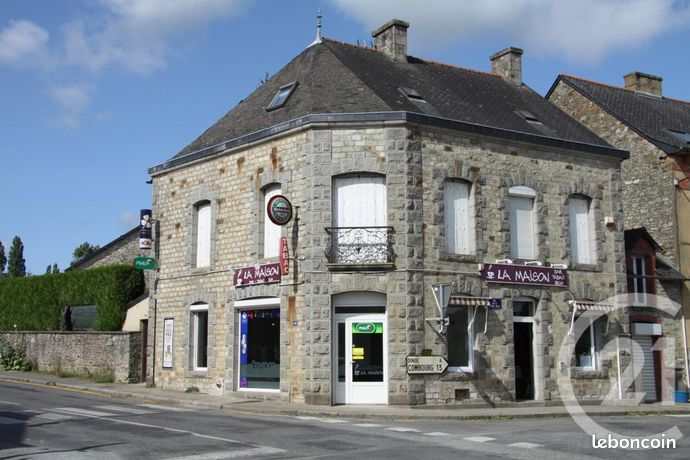 Maison 12 pièces 300 m²