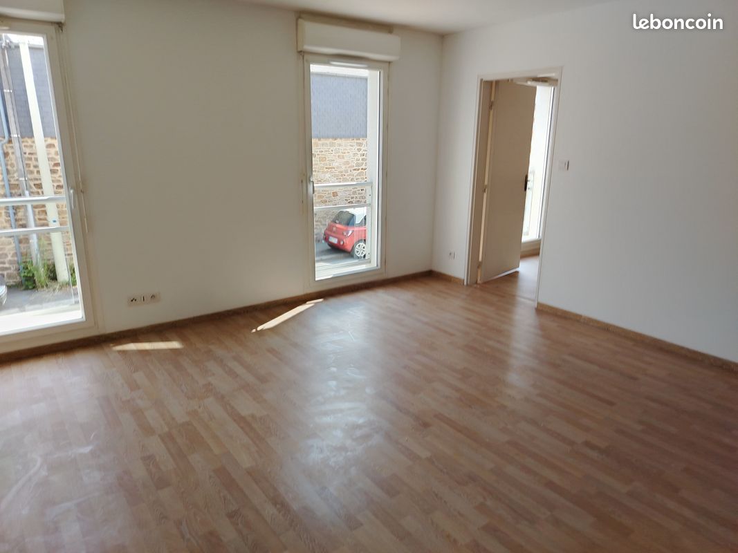 Parking 2 pièces 46 m² · à Guingamp · 46 m² · 580 €