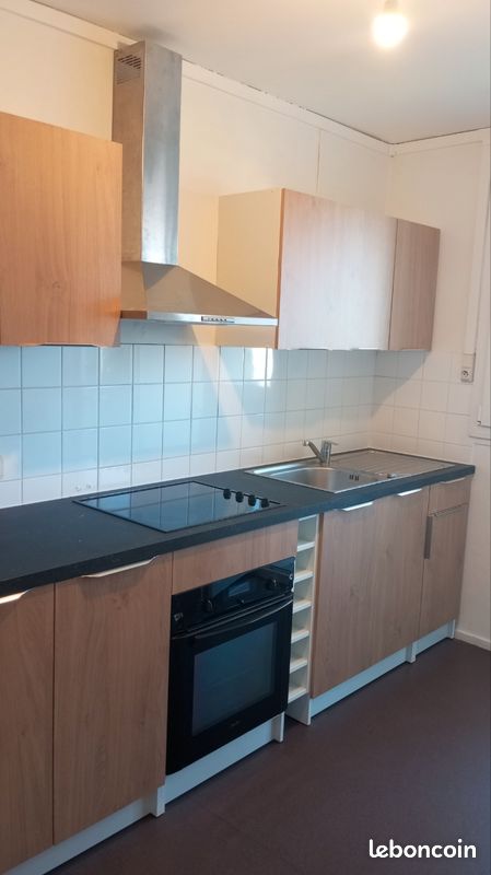 Appartement 4 pièces 70 m² · à Billère · 70 m² · 889 €