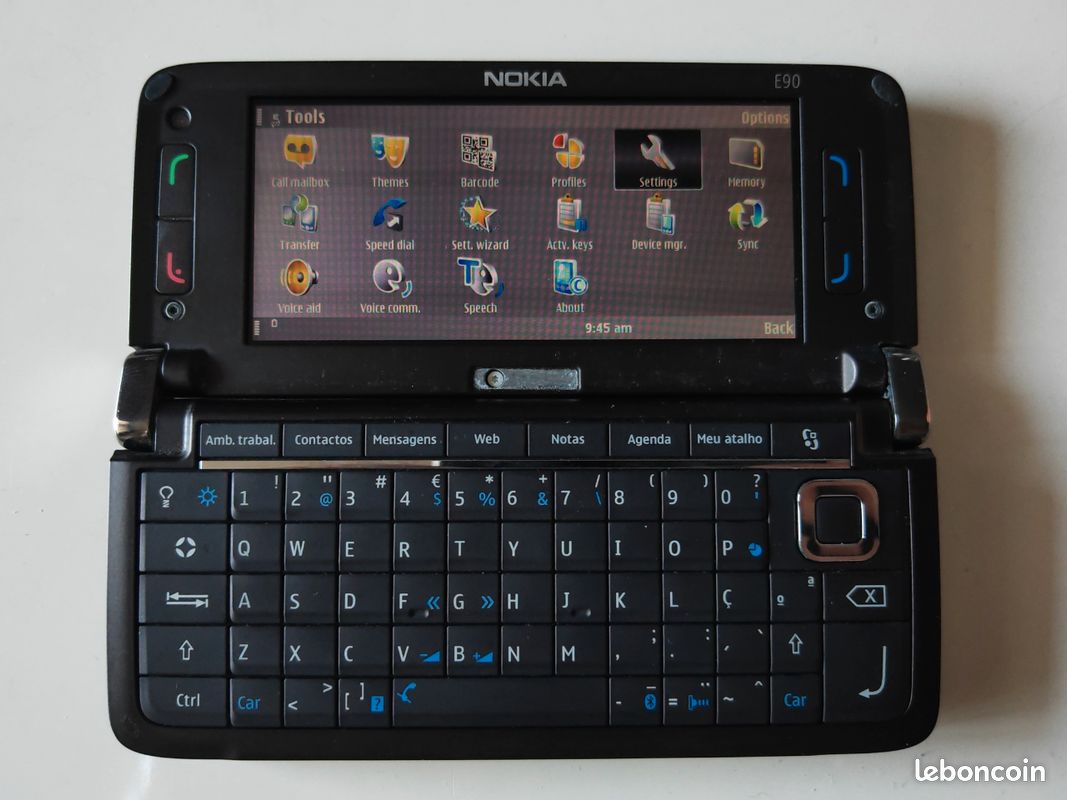 Nokia E90 (image 3)